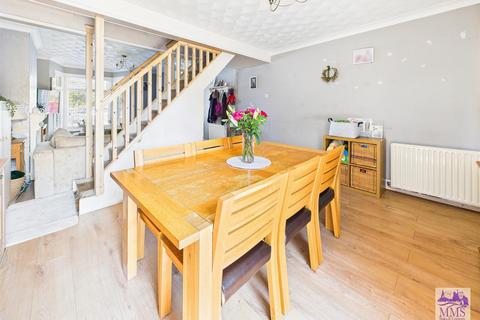15 Gravesend Road, Rochester, ME2 3PH