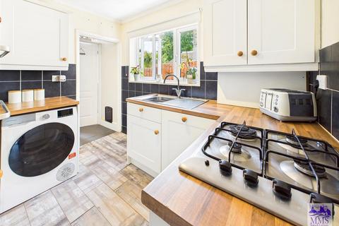 3 bedroom terraced house for sale, Gravesend Road, Strood