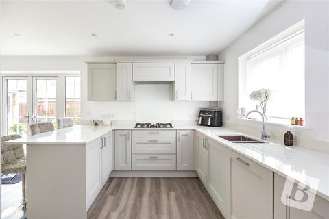 4 bedroom detached house for sale, Evans Drive, Runwell, Wickford, Essex, SS11