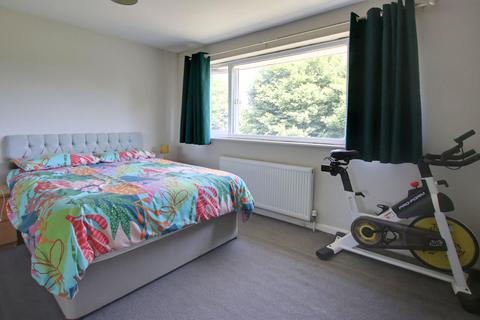 6 Freshfields, Croydon, CR0 7QS