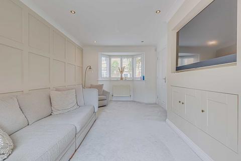 4 bedroom detached house for sale, Nesbit Close, Wickford, SS12