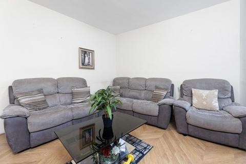 1 bedroom flat for sale, Comber Grove, London, SE5
