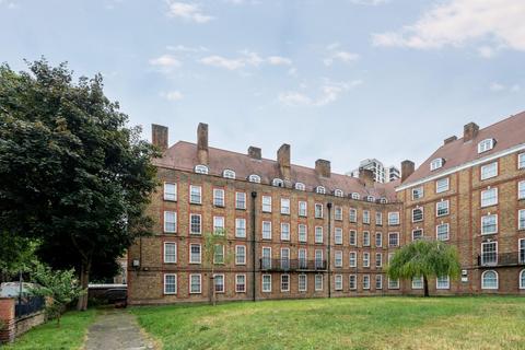 1 bedroom flat for sale, Comber Grove, London, SE5
