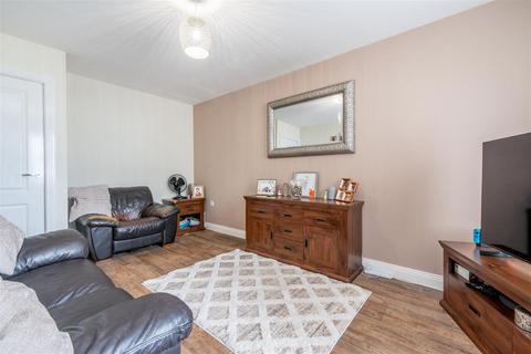 20 Carr Lane, Farington, Leyland, PR25 3RD