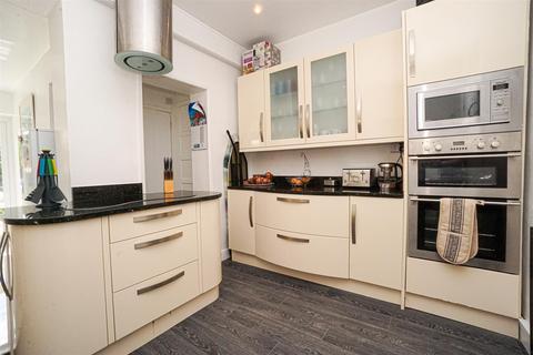 2 bedroom semi-detached house for sale, Bulverhythe Road, St. Leonards-On-Sea
