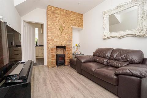 2 bedroom semi-detached house for sale, Bulverhythe Road, St. Leonards-On-Sea