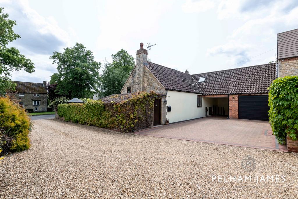 Garage and Driveway, Staddlestones Barn,...