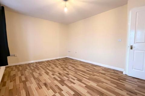 2 bedroom apartment for sale, Glandford Way, Chadwell Heath, Romford, RM6 4US