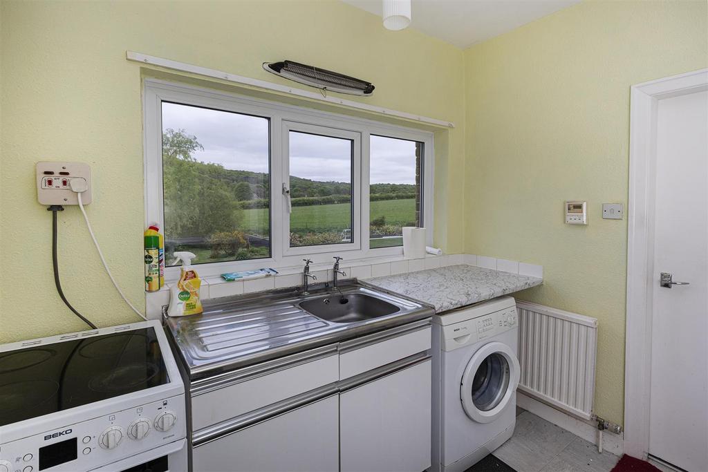 Bramleys Estate Agents - Lumb Lane - Almondbury (3