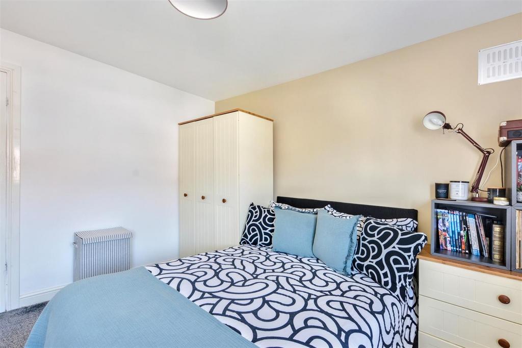 Bedroom 2 2.jpeg
