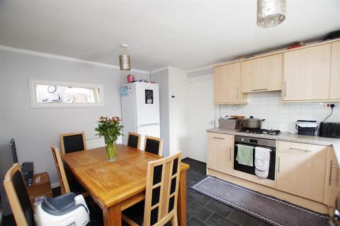 29 Bosham Close, Toothill, Swindon, SN5 8JW