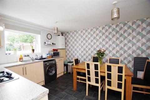 29 Bosham Close, Toothill, Swindon, SN5 8JW