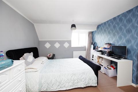 29 Bosham Close, Toothill, Swindon, SN5 8JW