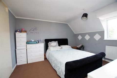 29 Bosham Close, Toothill, Swindon, SN5 8JW