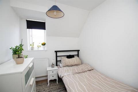 29 Bosham Close, Toothill, Swindon, SN5 8JW