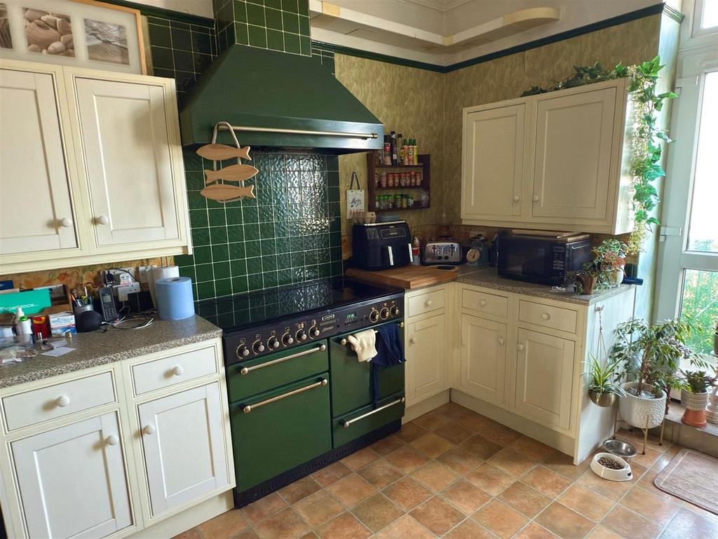 Private Kitchen.jpg