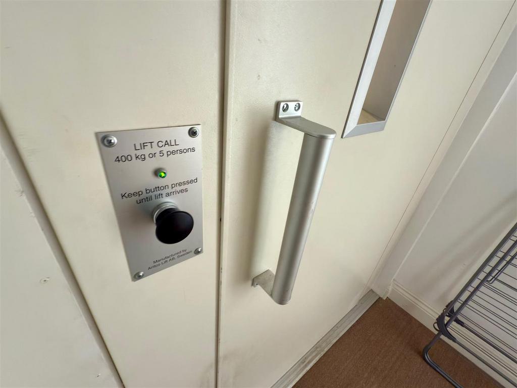 Lift All Floors.jpg