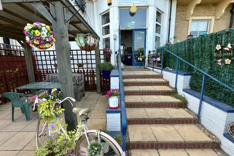 6 bedroom house for sale, Esplanade, Lowestoft, Suffolk, NR33