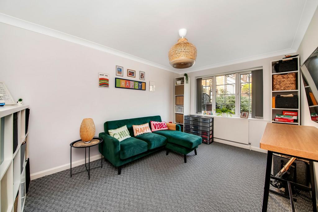 Family/sitting room