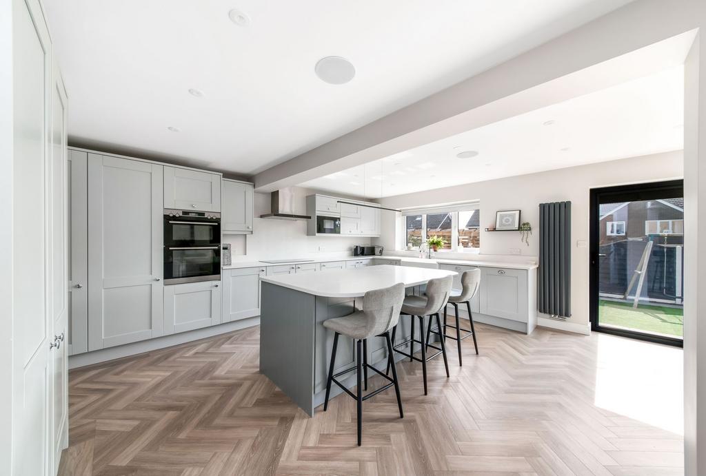 Living dining kitchen