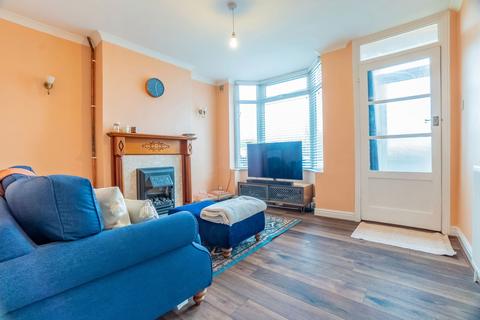 3 bedroom cottage for sale, High Road, Cotton End - COMPLETE CHAIN