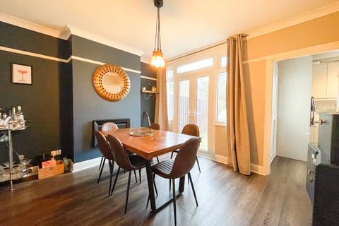 9 Earl Road, Northfleet, Gravesend, DA11 7AE