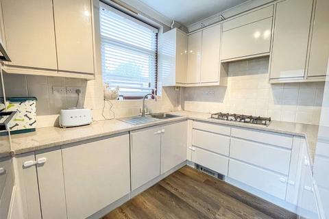 9 Earl Road, Northfleet, Gravesend, DA11 7AE