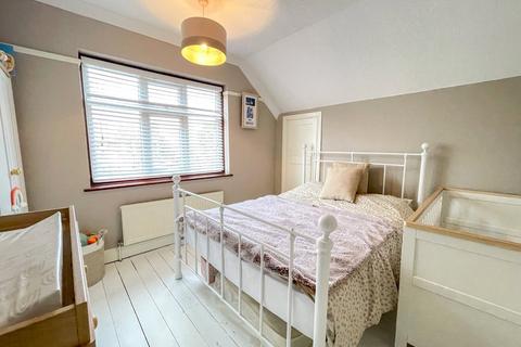 9 Earl Road, Northfleet, Gravesend, DA11 7AE