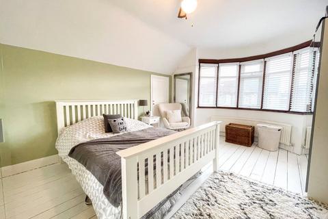 9 Earl Road, Northfleet, Gravesend, DA11 7AE