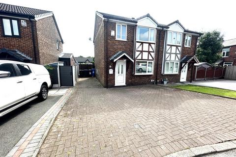 3 bedroom semi-detached house for sale, Blair Close, Shaw