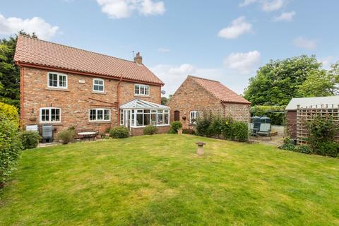 4 bedroom detached house for sale, Scarborough Road, West Heslerton, Malton YO17