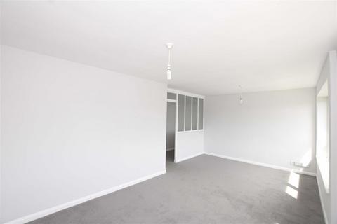 2 bedroom flat for sale, Felpham Court, Wembley