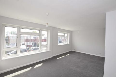 2 bedroom flat for sale, Felpham Court, Wembley