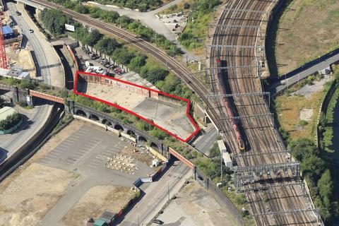 Land to rent, Globe Rd Leeds LS11 5QG