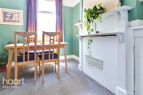 45 Berkeley Road, London, E12 6RP
