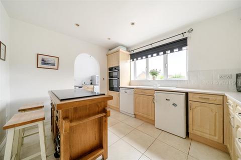 undefined, Hillcrest, Ellesmere.