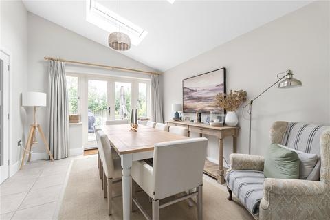 17 Bradbery Close, Syresham, Brackley, NN13 5HA