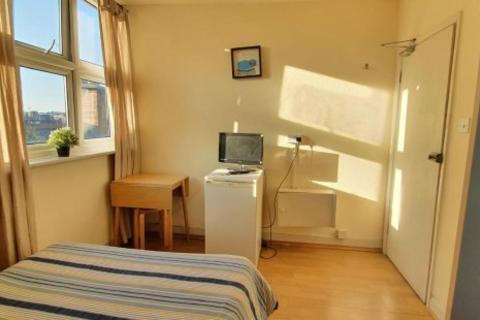 1 bedroom flat to rent, Anson Road