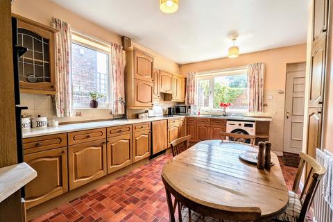 4 bedroom semi-detached house for sale, Wood Terrace, Jarrow, NE32