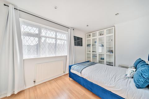 14 Evesham Road, Morden, SM4 6PP