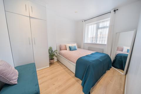 14 Evesham Road, Morden, SM4 6PP