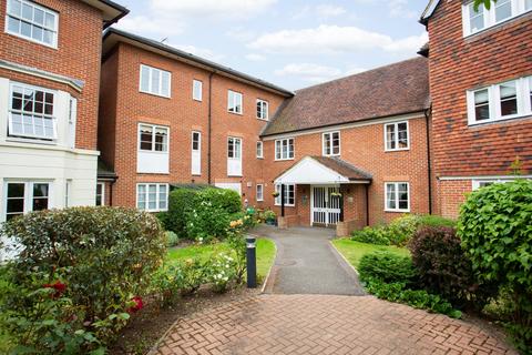 2 bedroom flat for sale, Station Road West, Canterbury, Kent, CT2