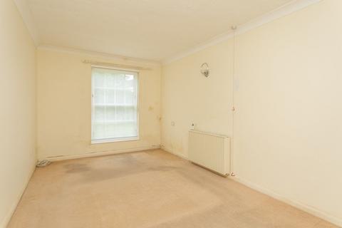 2 bedroom flat for sale, Station Road West, Canterbury, Kent, CT2