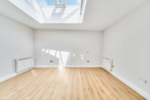 1 bedroom flat for sale, Greyhound Road, Barons Court, London, W6