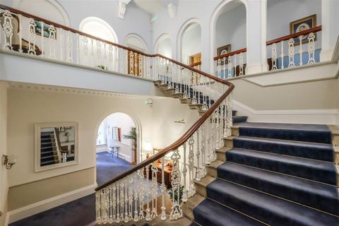 2 bedroom penthouse to rent, Booth, Luddenden, Halifax