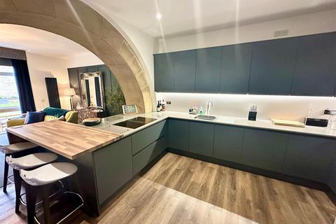 2 bedroom flat for sale, Crossley Apartments, Savile Park, Halifax