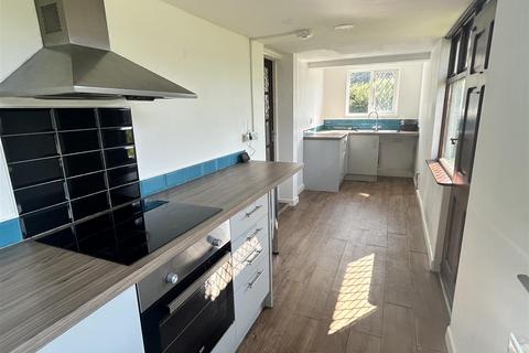 64 Caeglas, Cross Hands, Llanelli, SA14 6NH