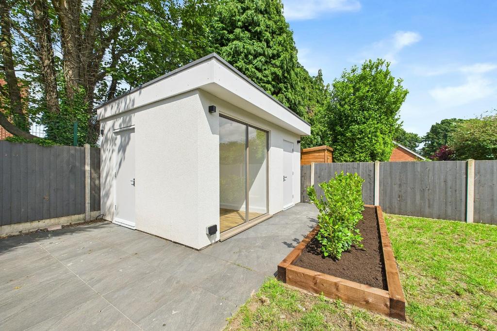 Garden Building
