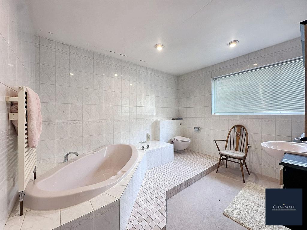 Family bathroom