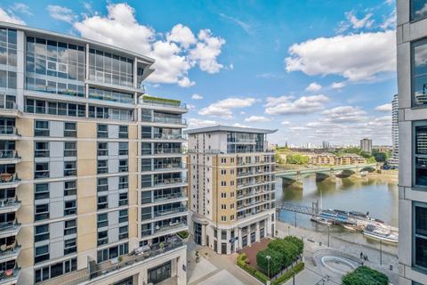 2 bedroom flat for sale, Aspect Court, Lensbury Avenue, London